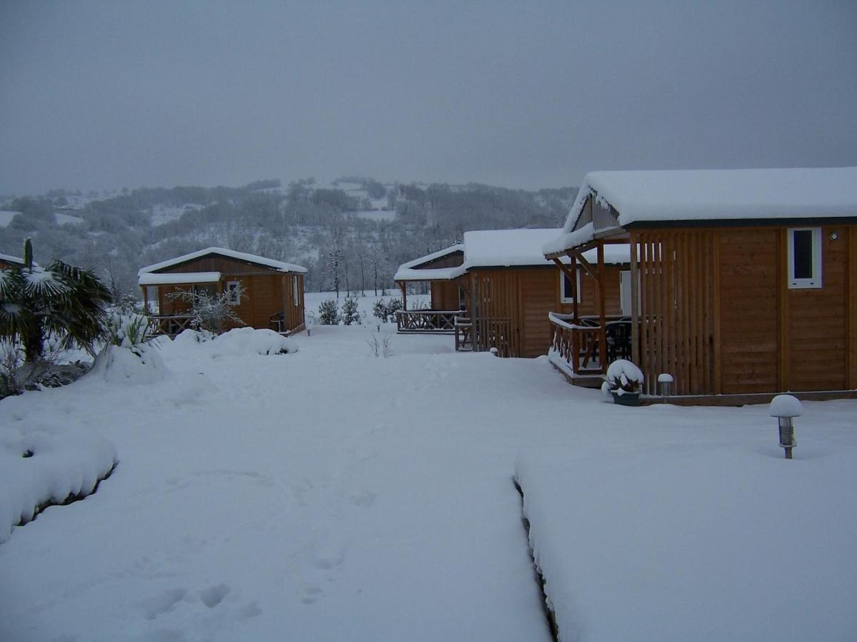 Hotel La Tour Du Loup La Bastide-de-Sérou Zimmer foto